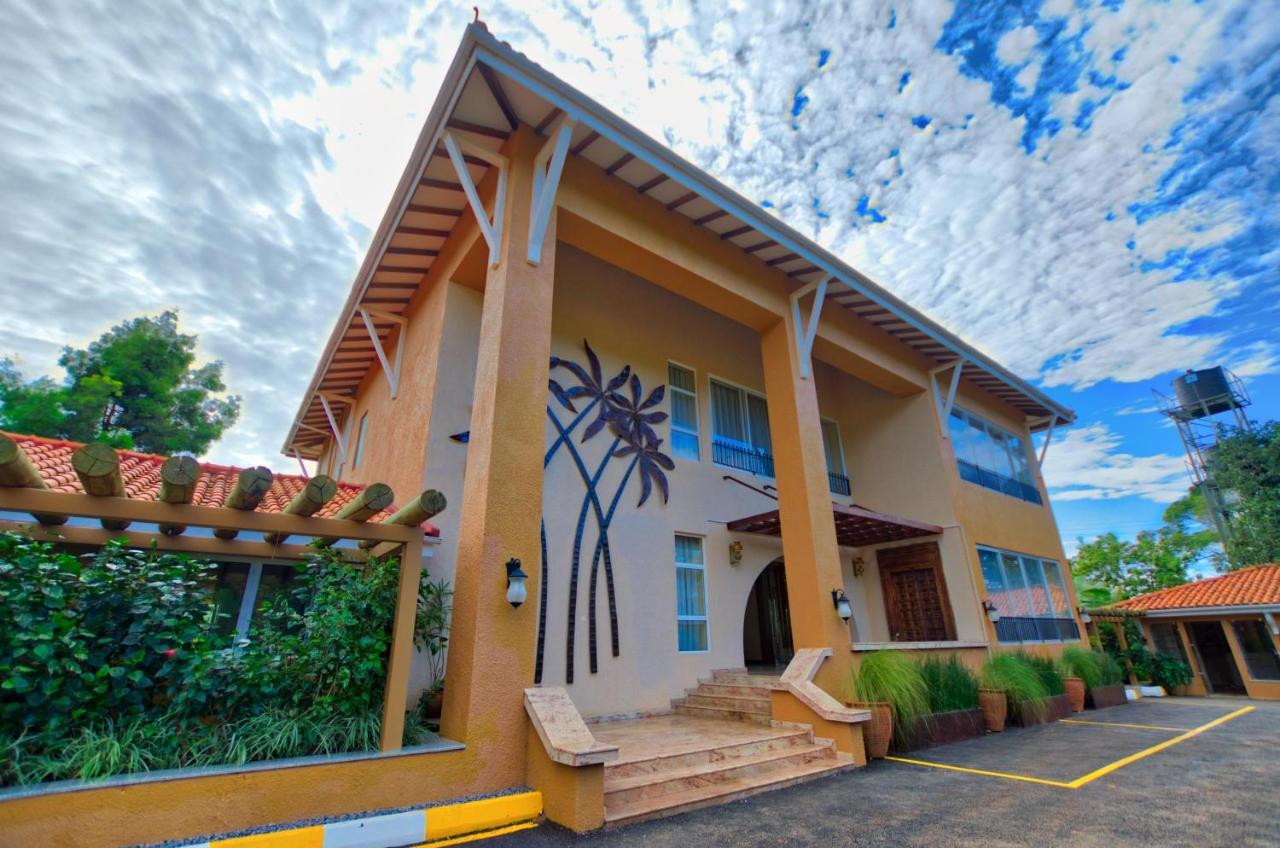 No 5 Boutique Hotel Limited Entebbe Buitenkant foto